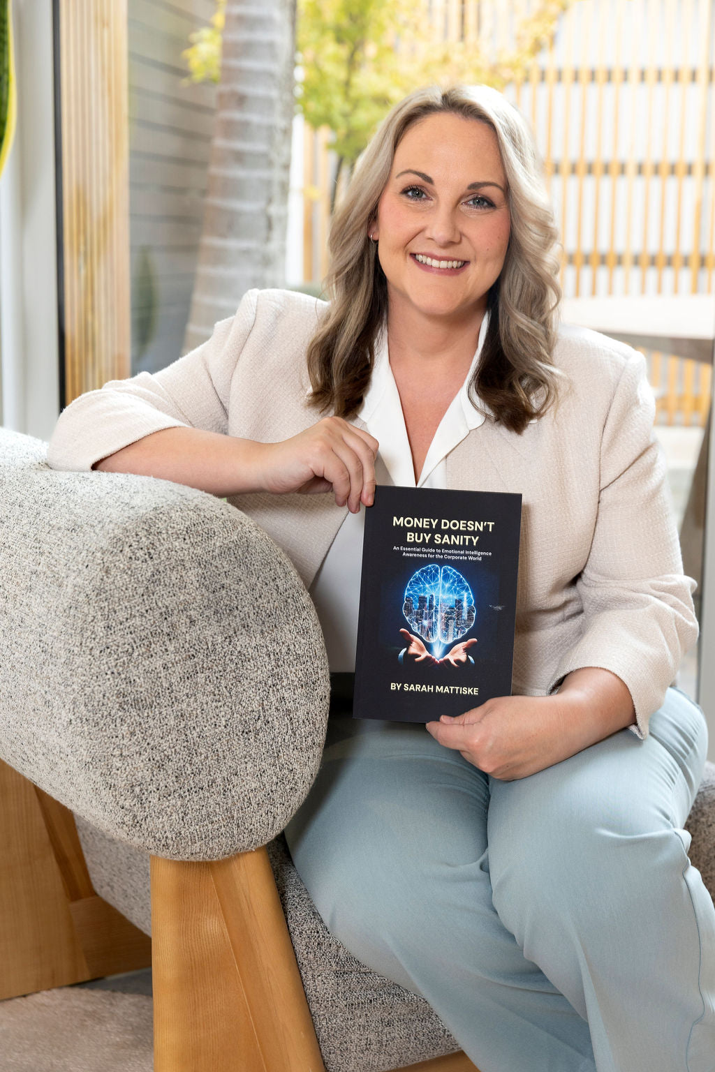 Book: Money Doesn't Buy Sanity by Sarah Mattiske