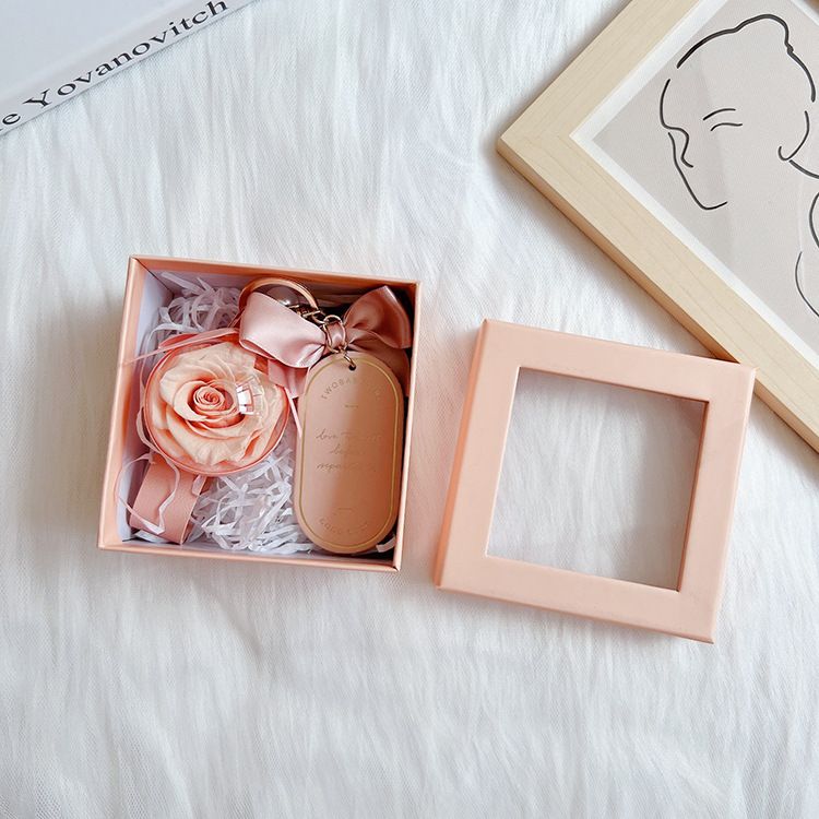 Preserved Flower Leather Keychain: Romantic and Cute to Carry Around, Perfect for Gifting or Personal Use(BLACK)
