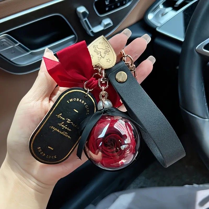 Preserved Flower Leather Keychain: Romantic and Cute to Carry Around, Perfect for Gifting or Personal Use(GREY)