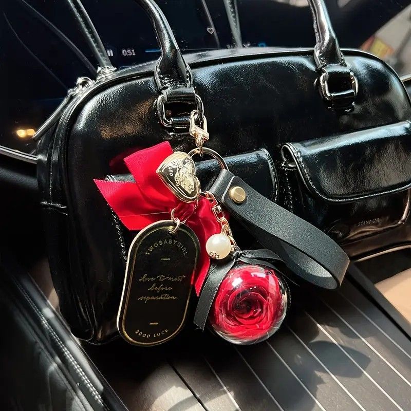 Preserved Flower Leather Keychain: Romantic and Cute to Carry Around, Perfect for Gifting or Personal Use(GREY)