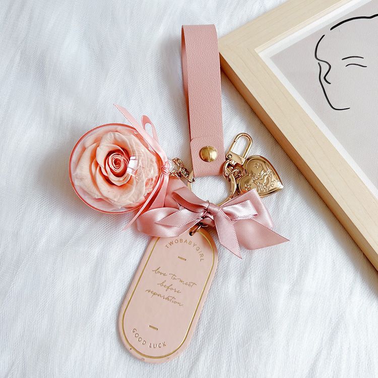 Preserved Flower Leather Keychain: Romantic and Cute to Carry Around, Perfect for Gifting or Personal Use(GREY)