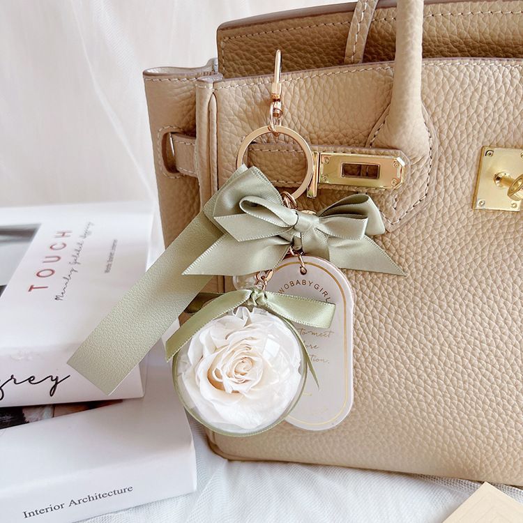 Preserved Flower Leather Keychain: Romantic and Cute to Carry Around, Perfect for Gifting or Personal Use(GREY)